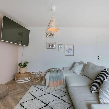 Juan - Stijlvol Appartement Met Uitzicht Op De Kaai Ostende Extérieur photo