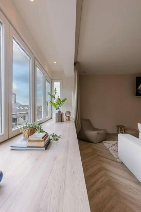 Juan - Stijlvol Appartement Met Uitzicht Op De Kaai Ostende Extérieur photo