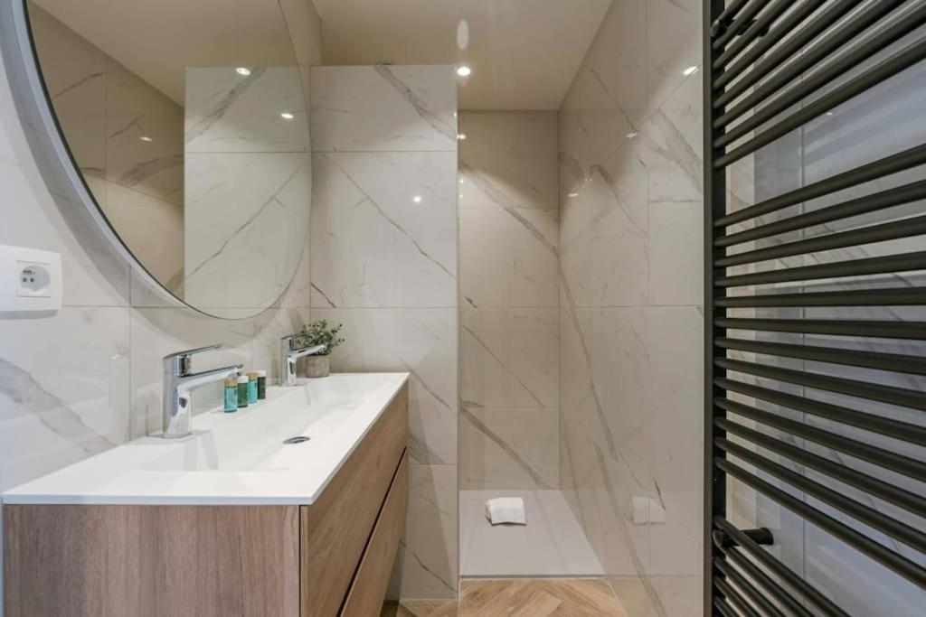 Juan - Stijlvol Appartement Met Uitzicht Op De Kaai Ostende Extérieur photo