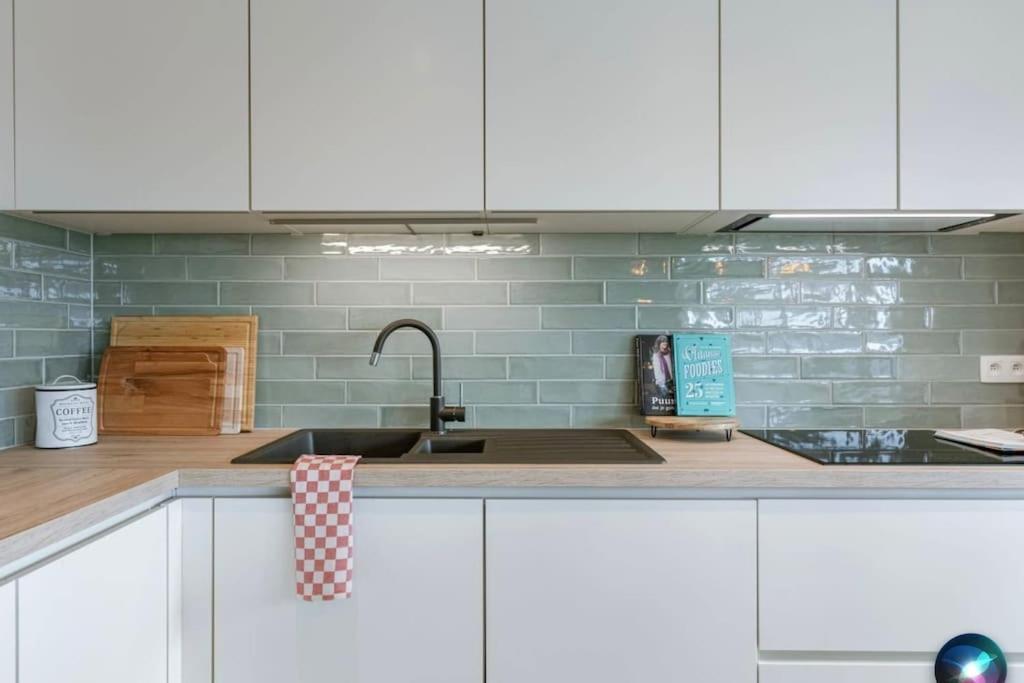 Juan - Stijlvol Appartement Met Uitzicht Op De Kaai Ostende Extérieur photo
